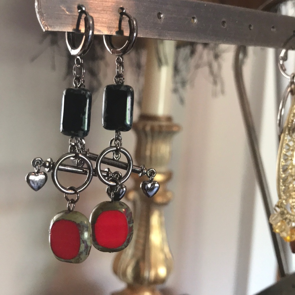 Earrings - Picture 2 of 5